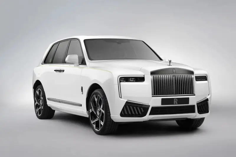 2027 Rolls-Royce Cullinan 1
