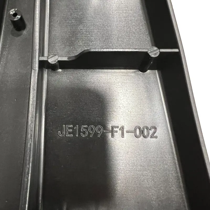 - Aston Martin F1 Front Spoiler - 121-1941 2