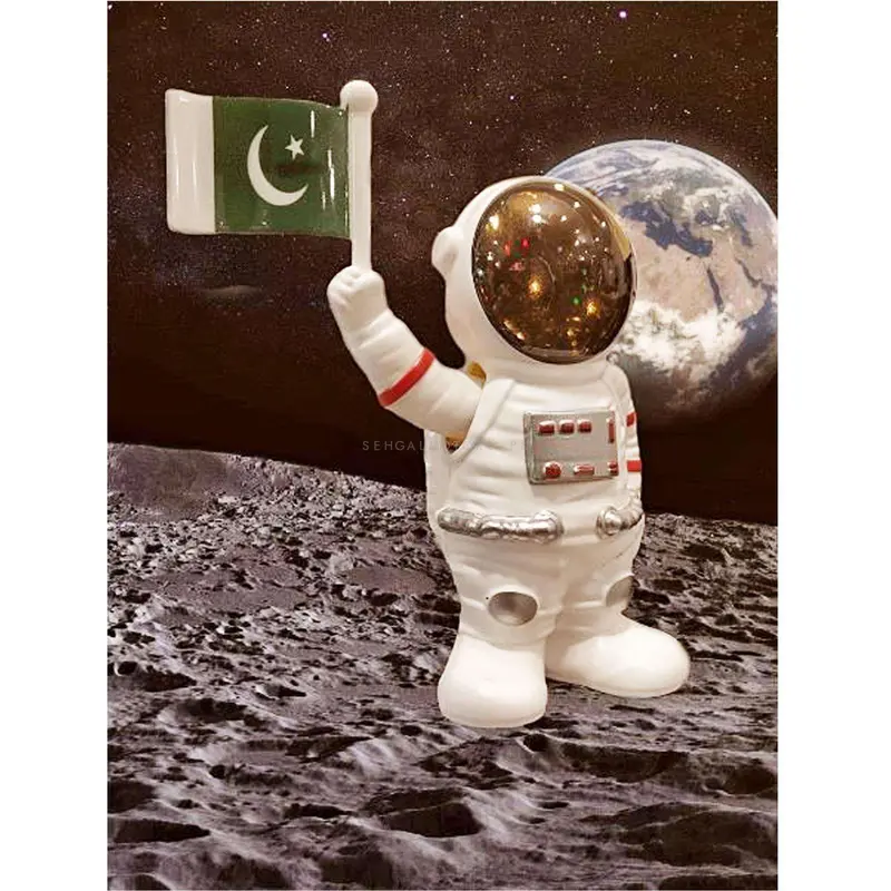 Astronaut With Pakistan Flag Sculpture Car Dashboard Multi Colour 2