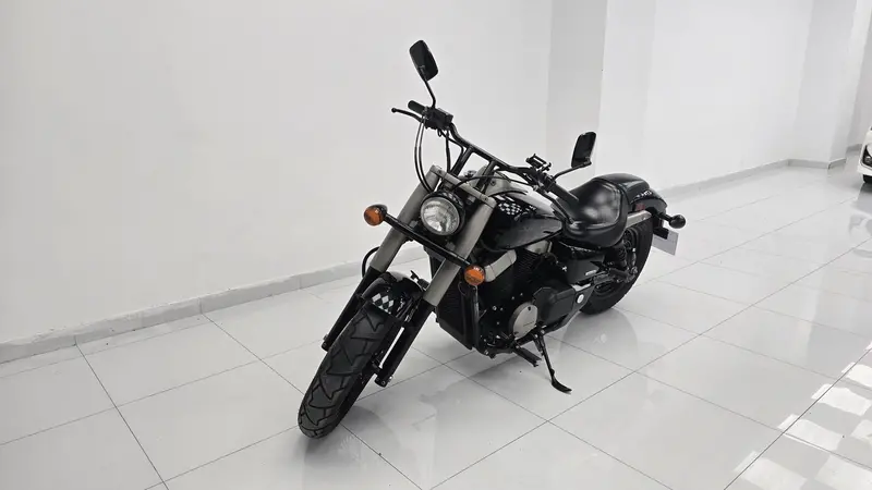 Honda Shadow Line 2010 1