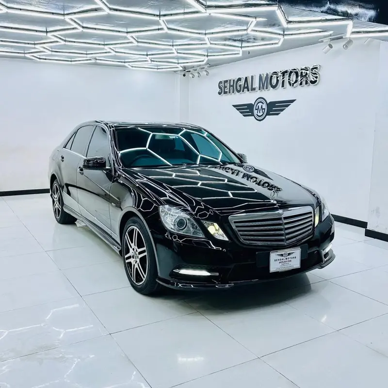 Mercedes Benz E Class E-250 Elegance 2010 1