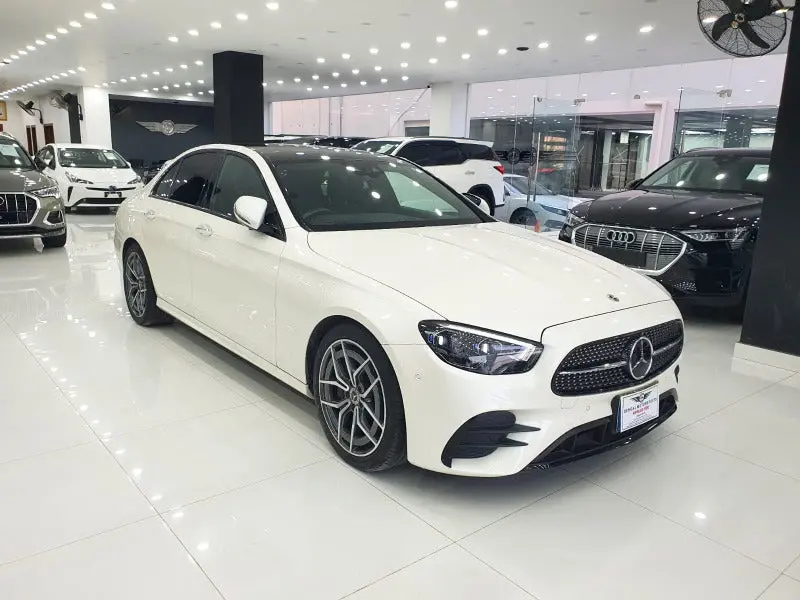 Mercedes Benz E Class E200 Amg 2021 1