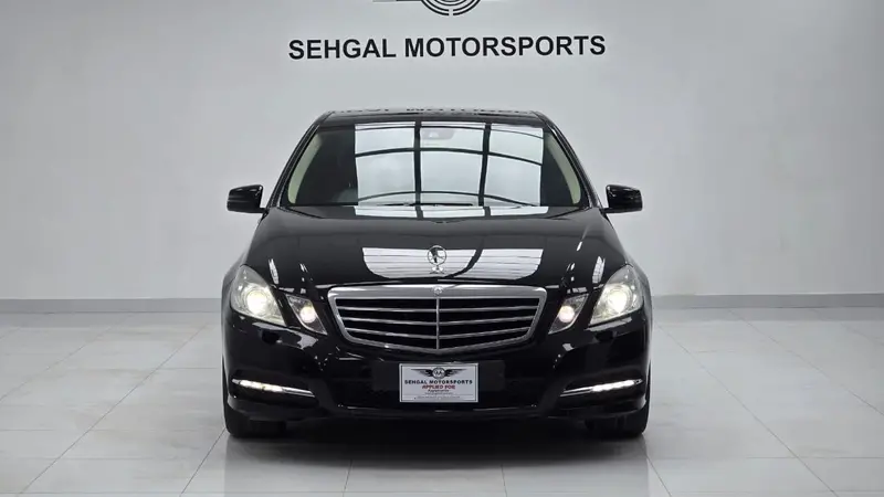 Mercedes Benz E Class E200 Avant Garde 2012 1