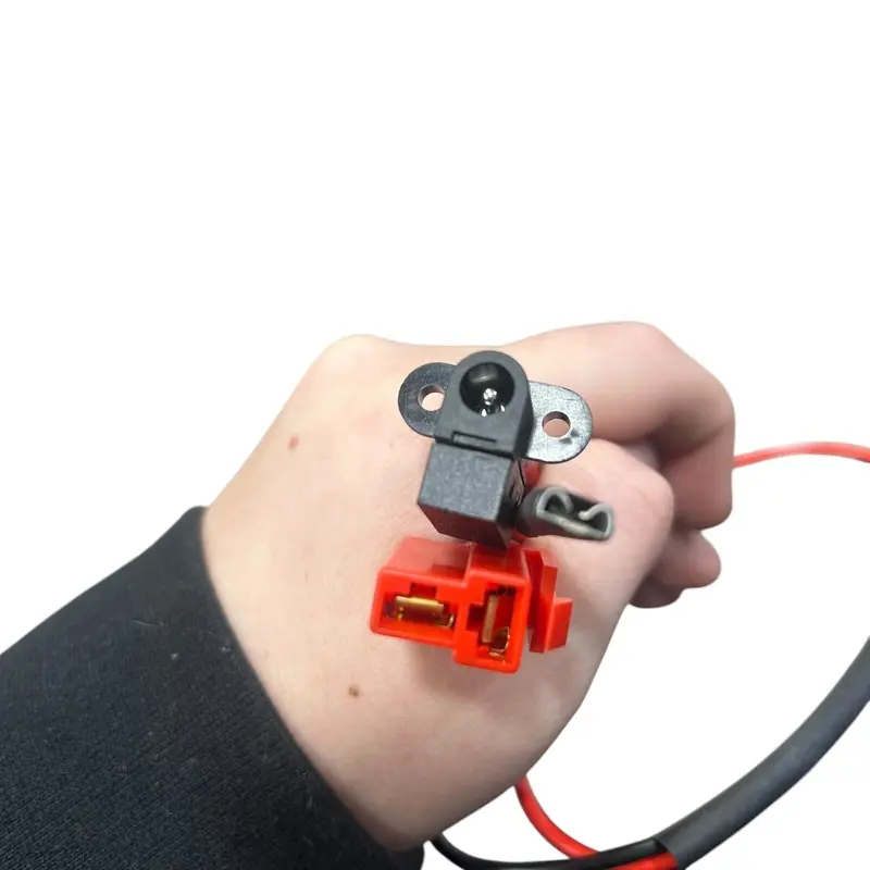 - Replacement Charging Port For Vespa Gts Maxi - 121-2083 2