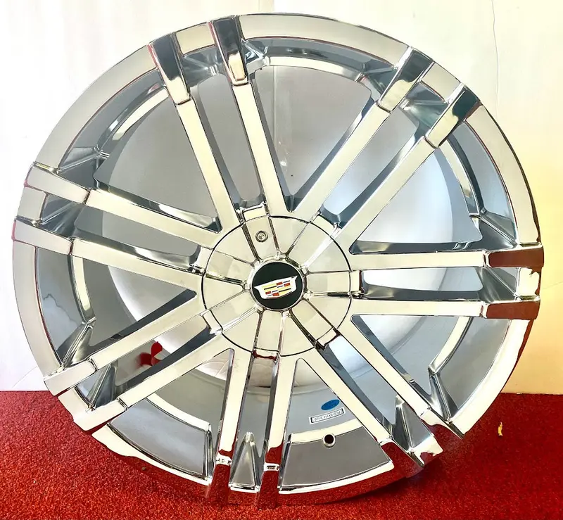 Splitter Chrome 20" X 8.5" Single Wheel 5X120 With 1 Single Red Vogue 1