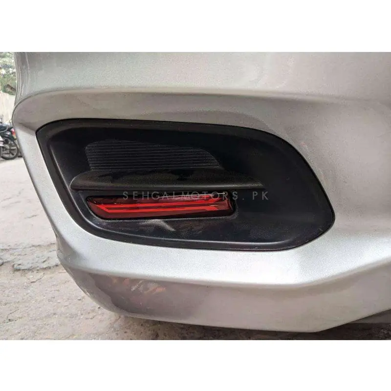 Suzuki Ciaz Back Bumper Third Brake Lamp Arrow Style 2017 - 2024 2