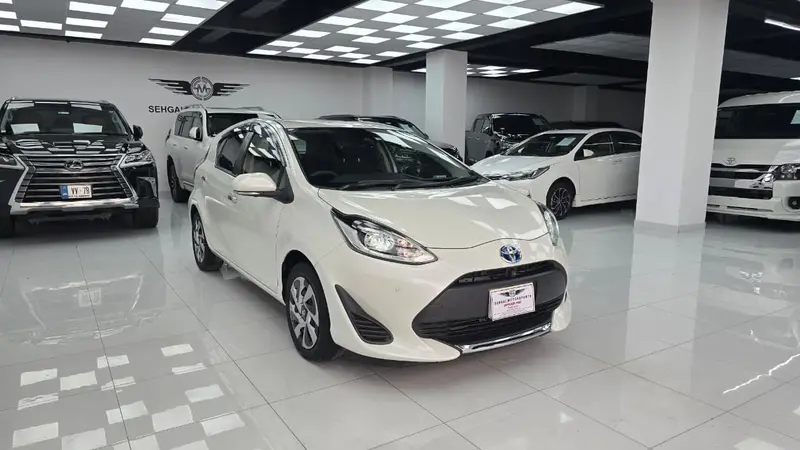 Toyota Aqua S Package 2021 1