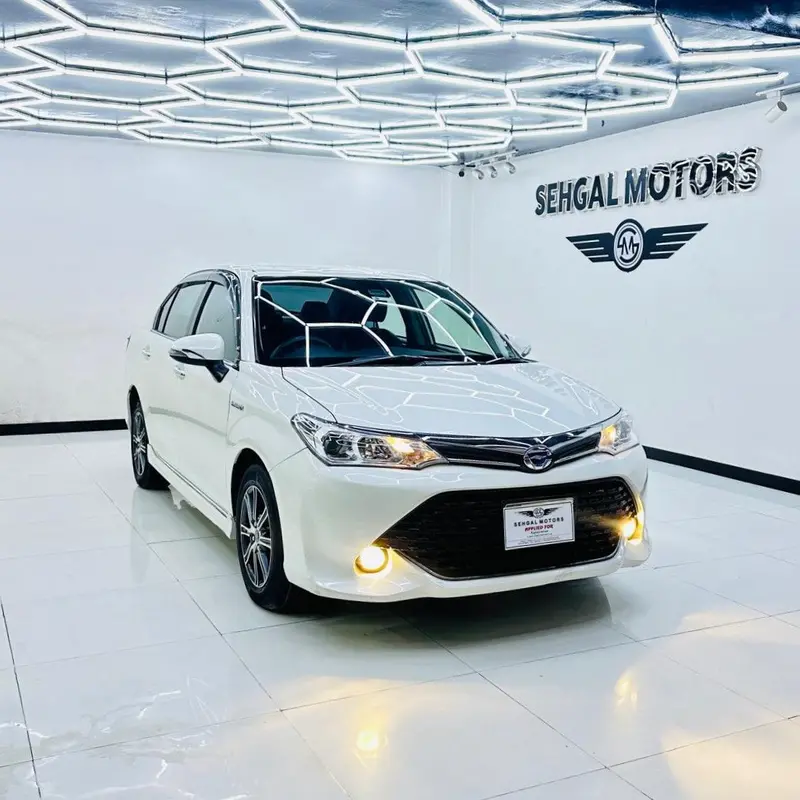 Toyota Corolla Axio Hybrid S Package 2017 1