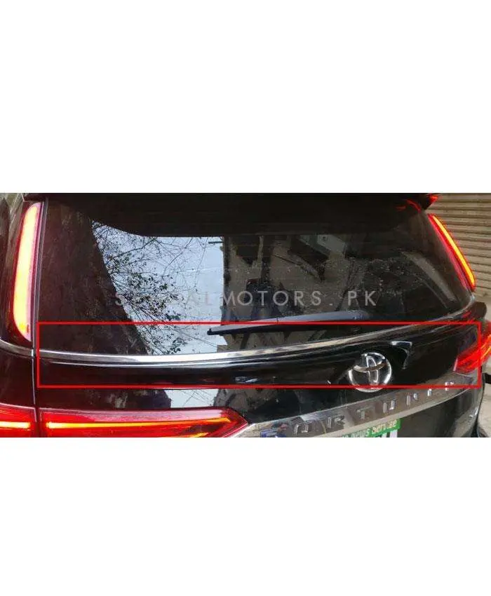 Toyota Fortuner Rear Mid Spoiler Style B 2016 - 2021 1
