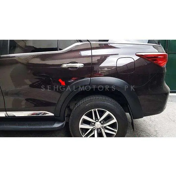 Toyota Fortuner Slim Fender Flare 2016 - 2021 1