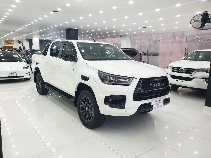 Toyota Hilux Revo Gr-S 2025 1