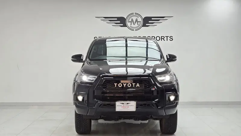 Toyota Hilux Revo Grs 2.8D 2025 1