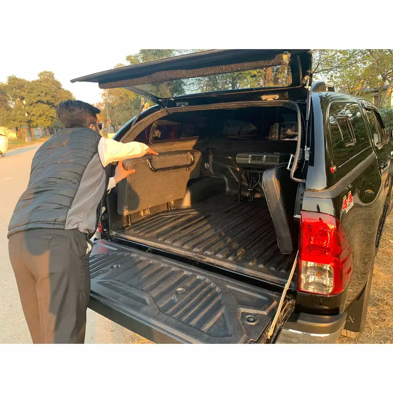 Toyota Hilux Revo/Rocco 4X4 Fiberglass Canopy - Double Cabin 2