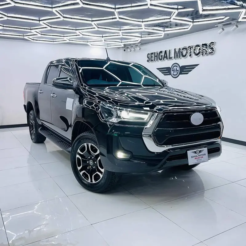 Toyota Hilux Revo V 2.8D 2026 1
