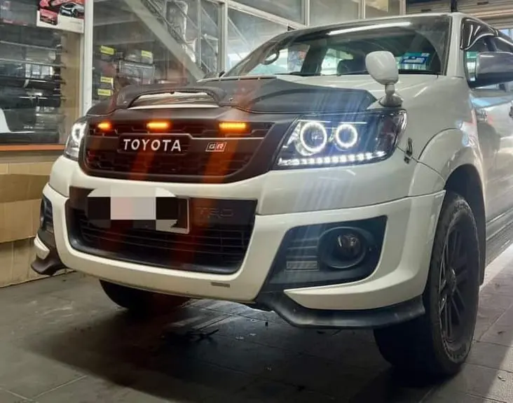 Toyota Hilux Vigo Champ Body Kit Trd Style (Front) Thailand Model 2012-2016 White 1