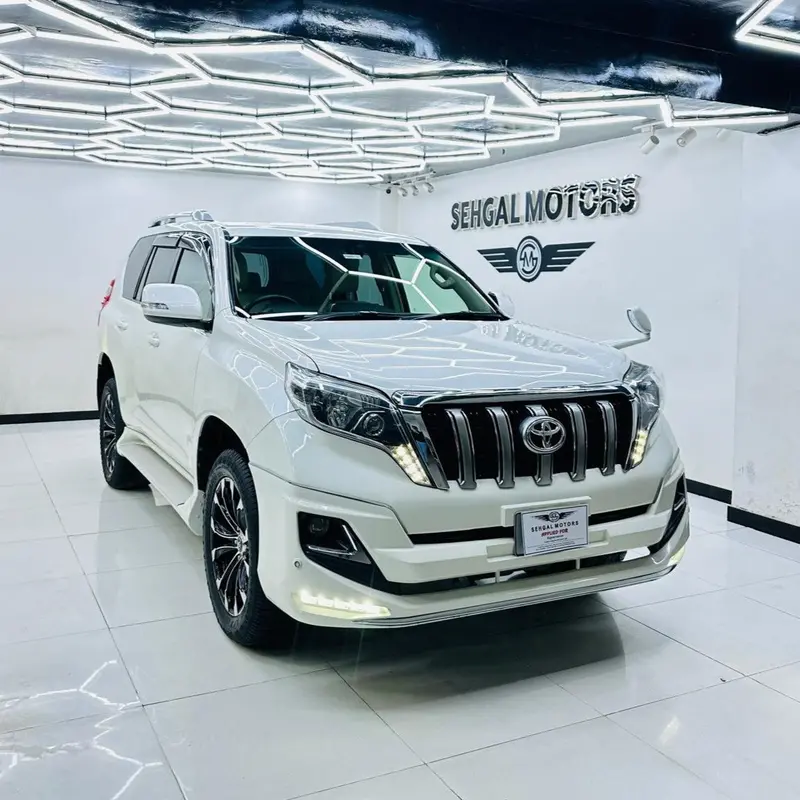 Toyota Land Cruiser Prado Tz 4.0  2011 1