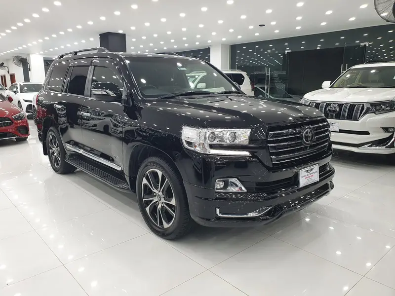 Toyota Land Cruiser Zx 2016 Model 1