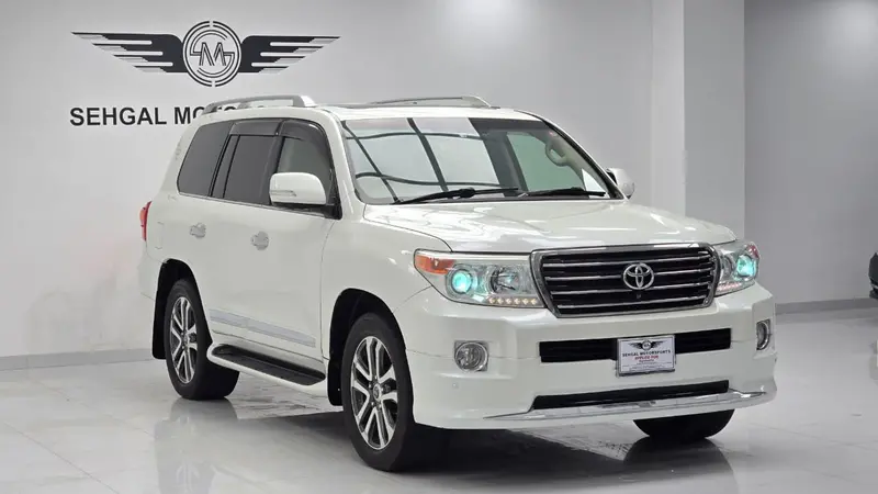 Toyota Land Cruiser Zx Full House 2012 1