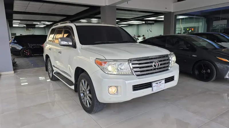 Toyota Land Cruiser Zx Full House 2015 1