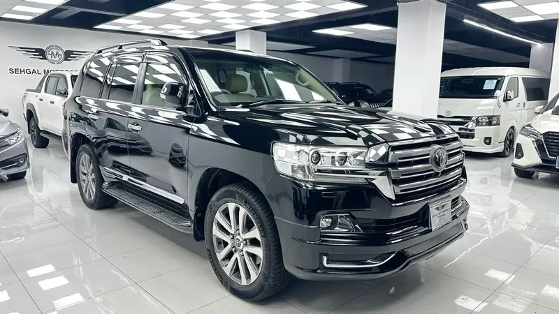 Toyota Land Cruiser Zx Full House 2016 1