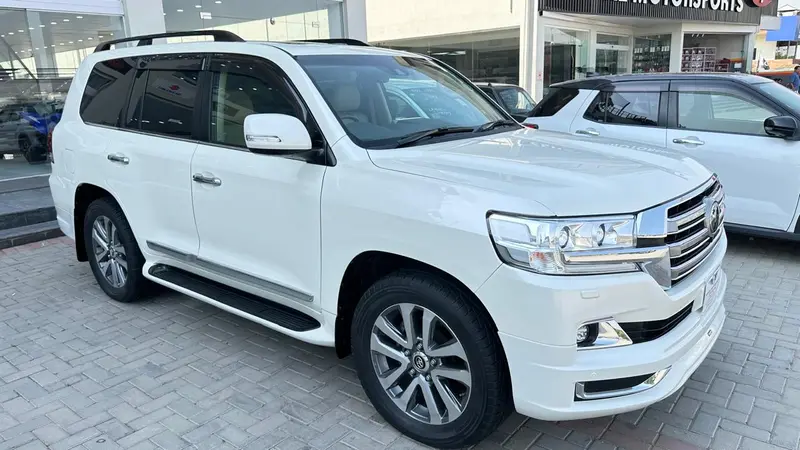 Toyota Land Cruiser Zx Full House 2018 1