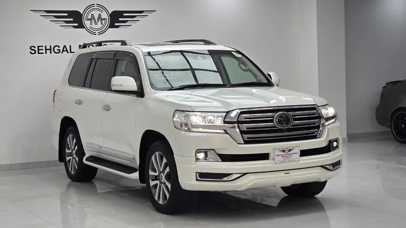 Toyota Land Cruiser Zx Full House 2020 1