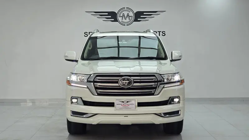 Toyota Land Cruiser Zx Full House 2021 1
