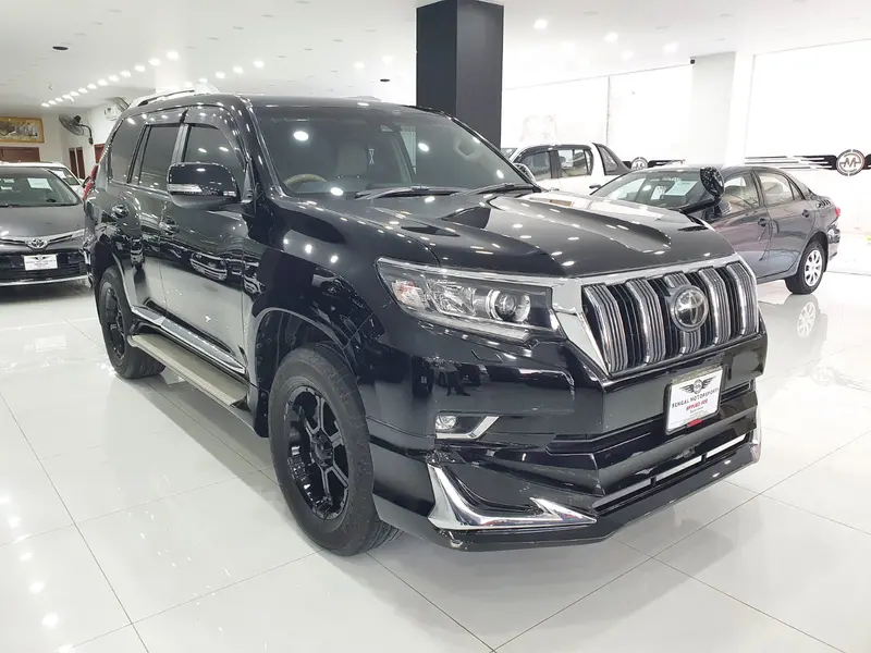 Toyota Prado Tx Seven Seater Sunroof 2017 Model 1