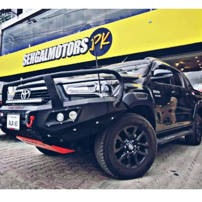 Toyota Revo / Rocco 2022 Hamer Full Bull Bar Double Fog Lamp 1