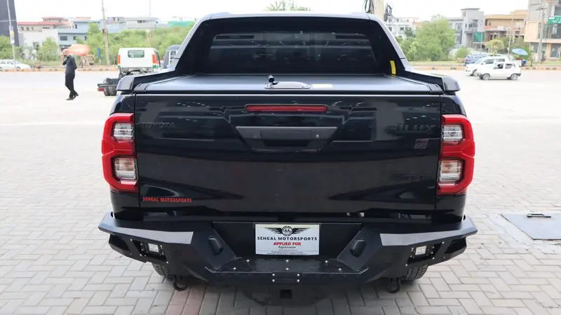 Toyota Revo/Rocco Back Hamer Bumper Thailand 1