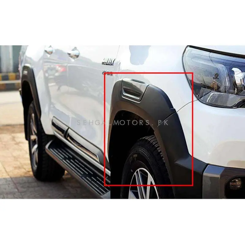 Toyota Rocco Fender Flares Matte Black 6 Pcs - Model 2021-2024 1
