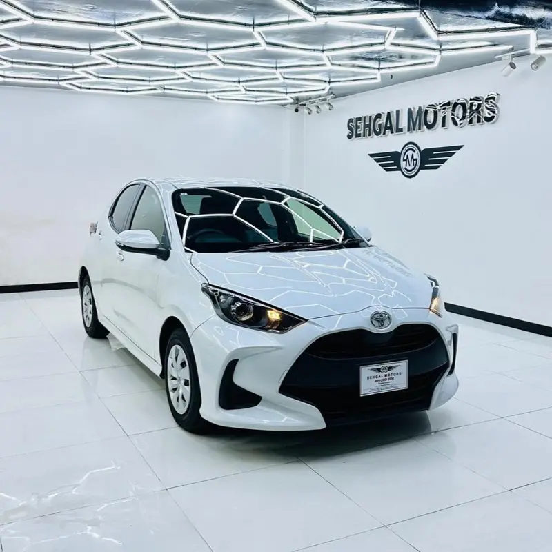 Toyota Yaris G Package 2023 1