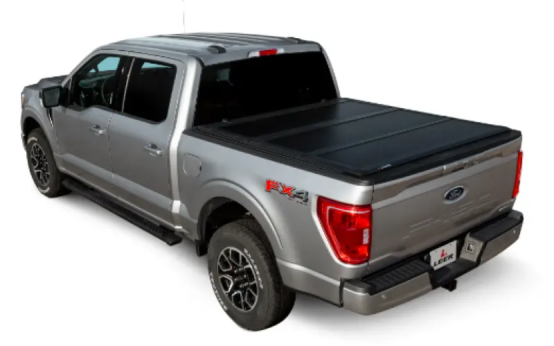 Leer Hf350M Folding Tonneau Cover For 2005–2015 Toyota Tacoma – Standard 6'5" Bed 1