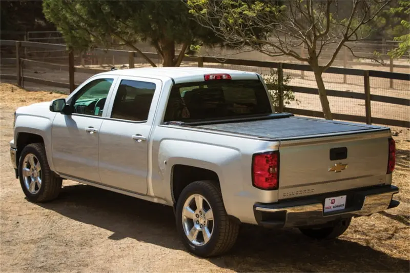 Pace Edwards Switchblade Tonneau Cover – Heavy-Duty Metal Roll-Up For 2016–2022 Nissan Titan & Titan Xd 1